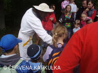 Medobraní s dětským dnem u Perníkové chaloupky 2011