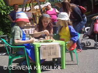 Medobraní s dětským dnem u Perníkové chaloupky 2011